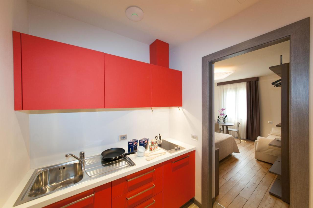 International Rooms & Apartments Sirmione Exteriér fotografie
