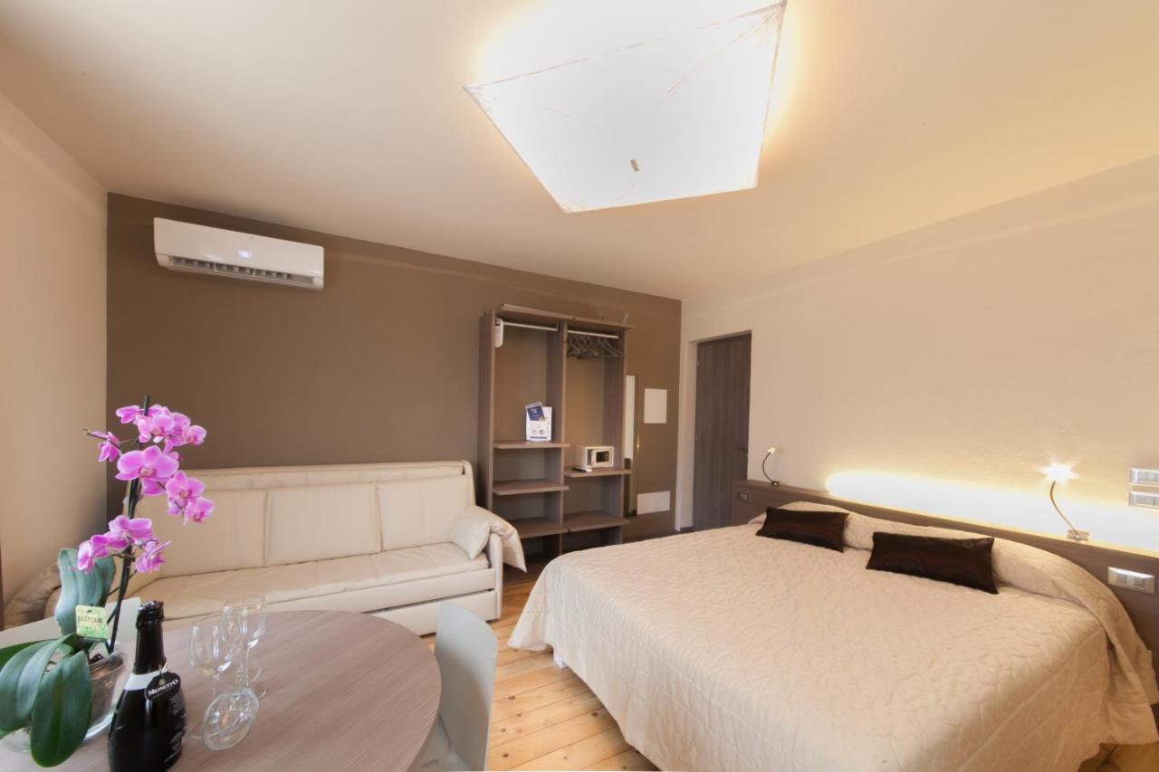 International Rooms & Apartments Sirmione Exteriér fotografie